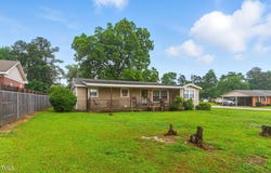 480 Five Bridge Road, Clinton, NC 28328