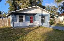 285 E LAKE STREET, UMATILLA, FL 32784
