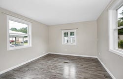 209 New Yorker Avenue, Chelmsford, MA 01824