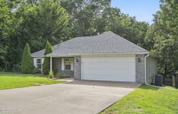 7 Taransay Circle, Bella Vista, AR 72715