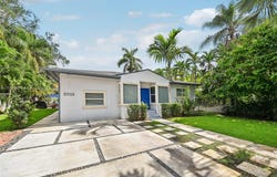5703 SW 83rd St, South Miami, FL 33143