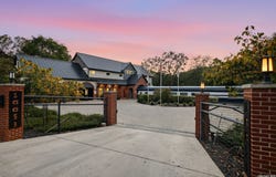 20053 Scenic Loop Rd, Helotes, TX 78023