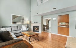 31 E Glen Dr, Taunton, MA 02780