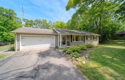 228 McConnell Drive, Jackson, MI 49201