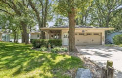 505 Oak Street, Arnolds Park, IA 51331