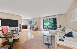 10228 ROCKVILLE PIK, NORTH BETHESDA, MD 20852