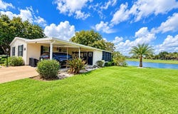 1924 Swan Lake Ct., Port Orange, FL 32128