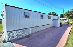 541 New York Dr., Fort Myers, FL 33905