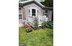 11 CREEK RD, DELTA, PA 17314
