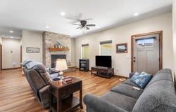 326 wilder, Vermillion, SD 57069