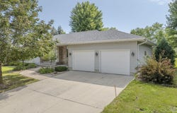 25 Slate Court, Mason City, IA 50401