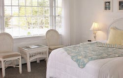 28 Falmouth Heights Road, Falmouth, MA 02540