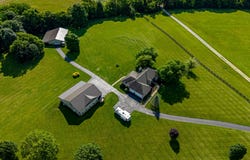 37 Timberwood Dr, Simpsonville, KY 40067