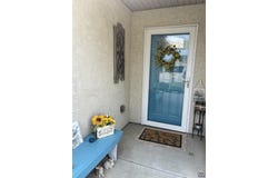 5313 NW Lana CT, Topeka, KS 66618