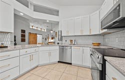7485 NW 121ST AVENUE, ALACHUA, FL 32615