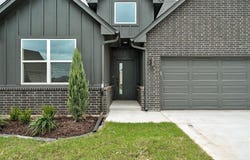 6016 Kinnick Drive, Edmond, OK 73034