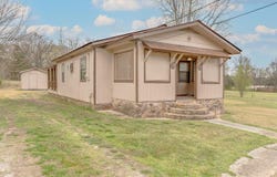 40 Lige Ln, Cave City, AR 72521