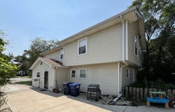 135 N Warrington Road, Des Plaines, IL 60016