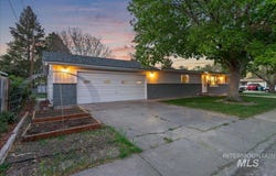 402 W 4th N, Mountain Home, ID 83647