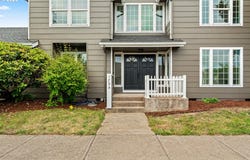 1794 KINGS N St, Eugene, OR 97401