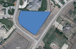 103 Diamond Hill Drive, Garden City, KS 67846