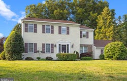 111 BRIARWOOD DRIVE, HOLLAND, PA 18966