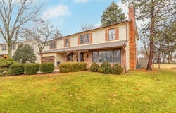 648 62nd Court, Downers Grove, IL 60516