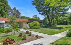 933 Avenida Majorca, Laguna Woods, CA 92637