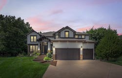 6822 Woodstock Court, Shawnee, KS 66218
