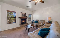 1970 TWIN PINES Trail, Overgaard, AZ 85933