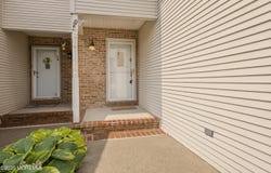 29 Lorenzo Court, Aberdeen, NJ 07747