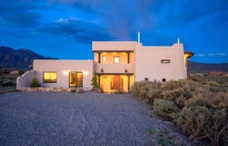 1447 Mesa Vista, Taos, NM 87571