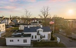 399 North Main, Fall River, MA 02720