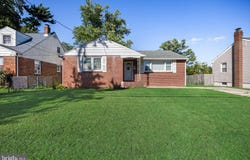 3815 ROYAL Avenue, PENNSAUKEN, NJ 08110