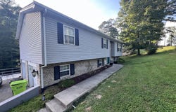 2011 Cedar Lane, Corbin, KY 40701