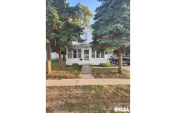 818 16TH Avenue, Fulton, IL 61252