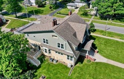 905 E. 1st North St., Carlinville, IL 62626