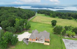 570 Mt Heights Ridge, Guntersville, AL 35976