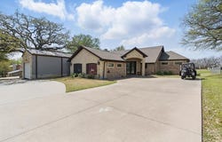 5014 Largo Drive, Granbury, TX 76049