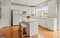 9305 CHINA GROVE CT, MANASSAS, VA 20110