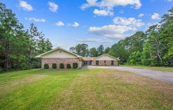 287 Pinehurst Drive, Brookeland, TX 75931