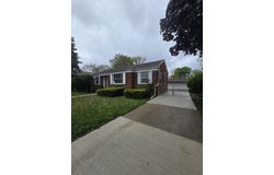 915 Cleophus Parkway, Lincoln Park, MI 48146