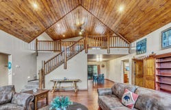 2750 COLUMBIA Lane, Overgaard, AZ 85933