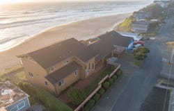 7045 Neptune Avenue, Gleneden Beach, OR 97388