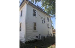 220 E Main Street, Greenville, IL 62246