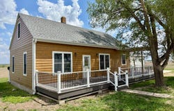 1702  2nd Road, Waterville, KS 66548