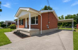 6716 Triangle Dr, Louisville, KY 40214