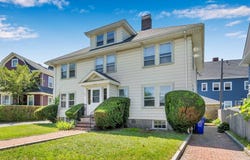 127-129 Blue Hills Pkwy, Milton, MA 02186
