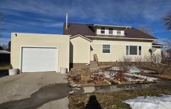 393 Marsh Street, Hoven, SD 57450