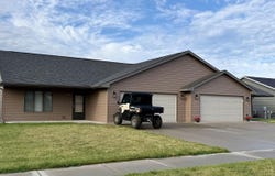 909 W 16th Ave, Mitchell, SD 57301